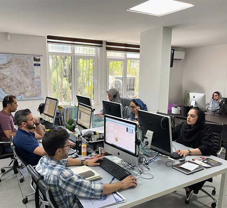 مزایای همکاری با هلدینگ آوازک
