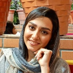 رزومه‌ی آزاده قادری